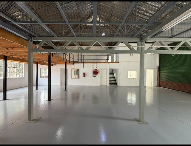 351M² WAREHOUSE TO LET IN HALFWAY HOUSE
